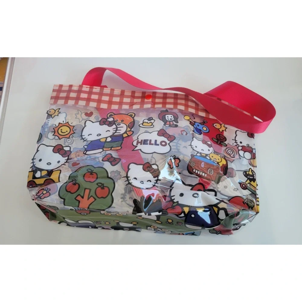Cute Hello Kitty bag super‎ cute, stylish and fun great for all occasions, Mod